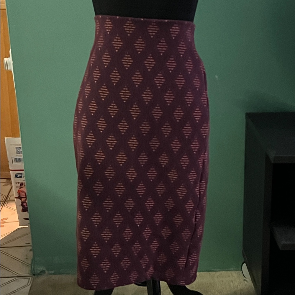 Geometric Patterned Skirt
